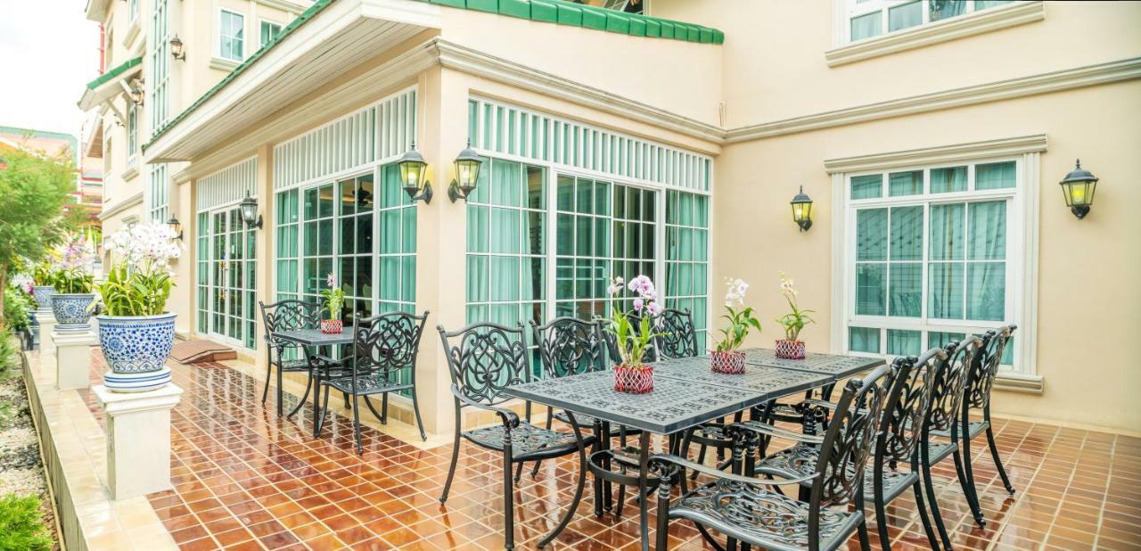 The Orchid House 153 Hotel Bangkok Exterior photo