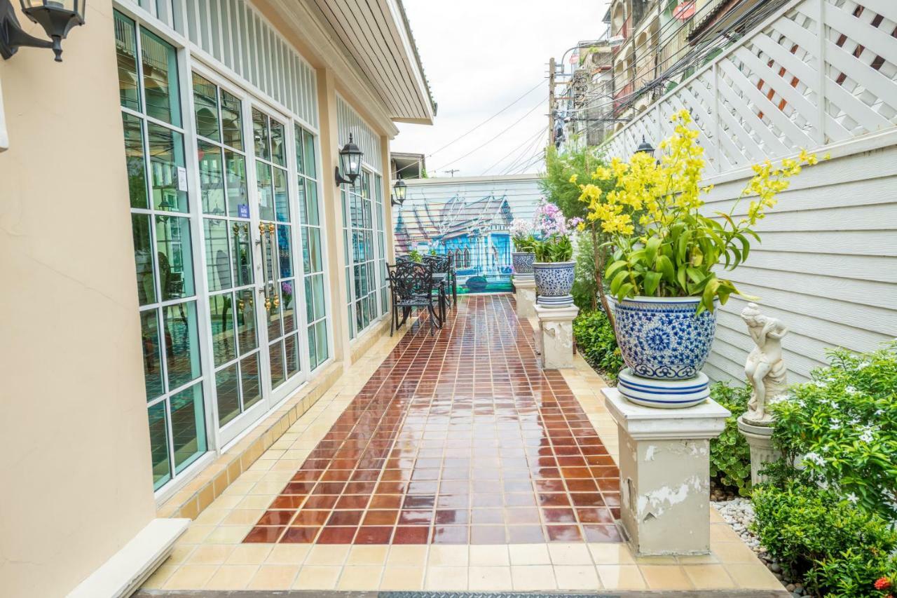 The Orchid House 153 Hotel Bangkok Exterior photo
