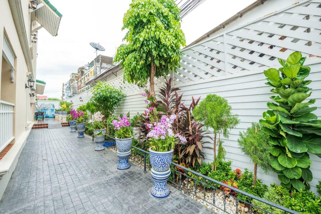 The Orchid House 153 Hotel Bangkok Exterior photo